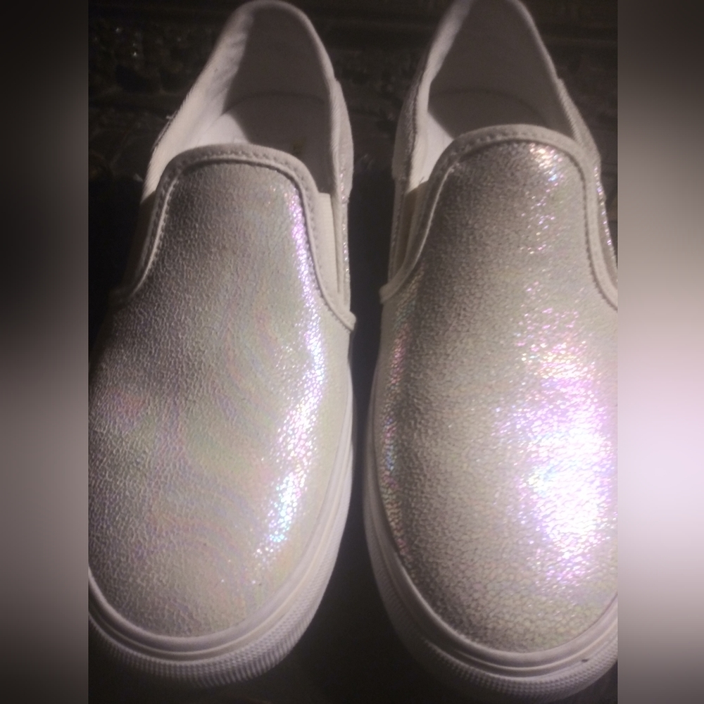 NEW women’s prism vans